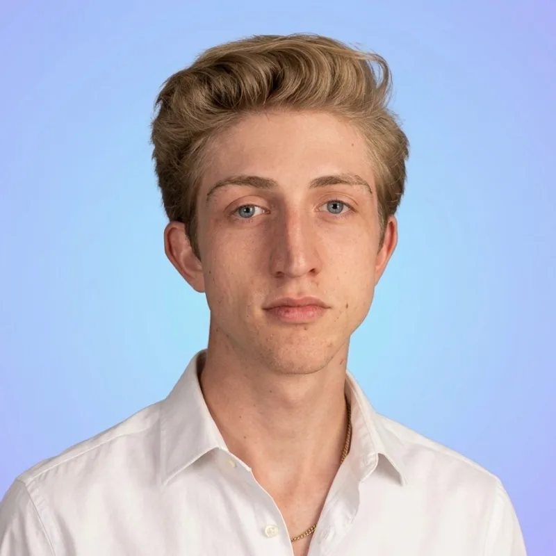 Blake Burford headshot